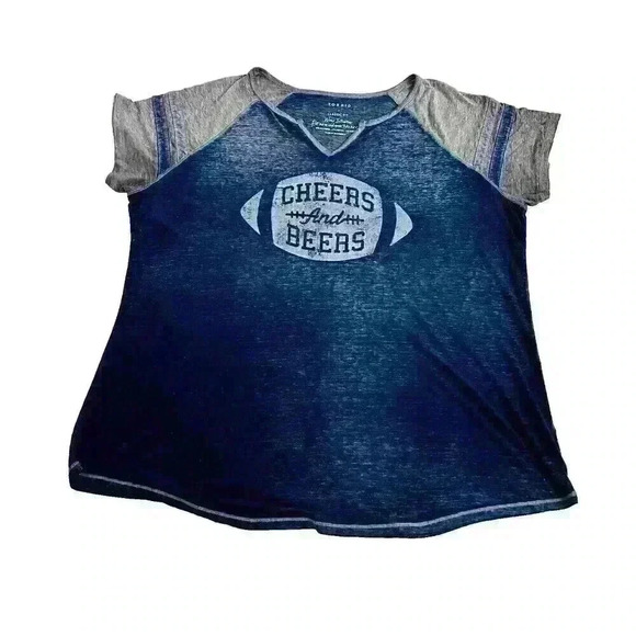 Torrid Womens Size 1 (14/16) Navy Classic Fit Beers and Cheers Football T-Shirt - Picture 1 of 11